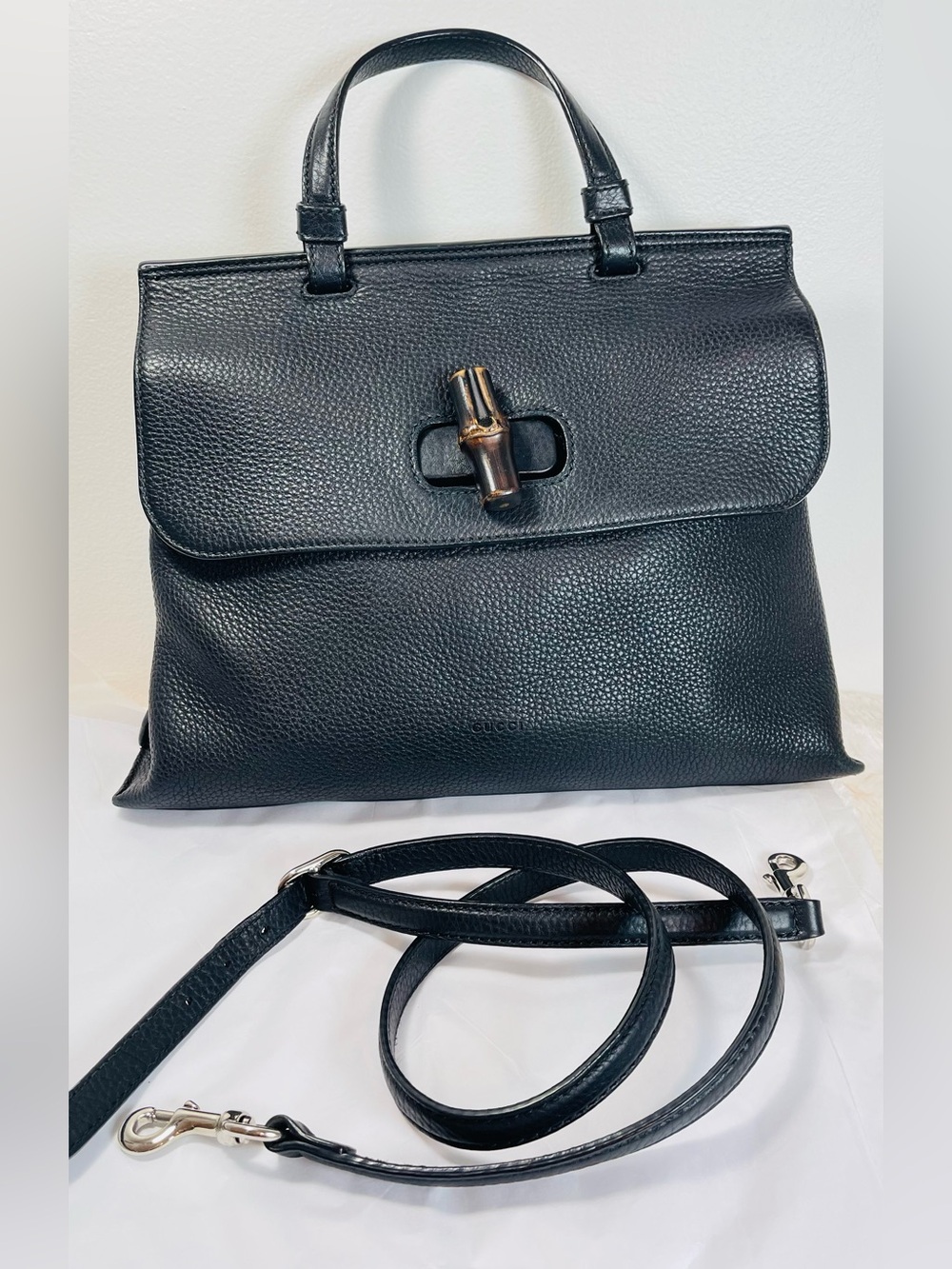 Gucci Authentic Black with strap Top-Handle Shoulder Bag with Bamboo Turnloc